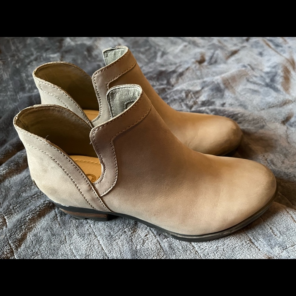 Womens Sorel Booties